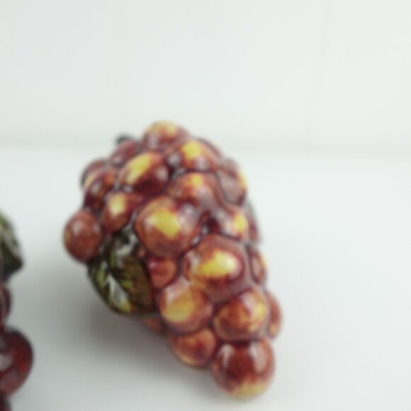 Grape Bunches Ceramic Salt & Pepper Shakers With Stoppers Vintage - Picture 8 of 14